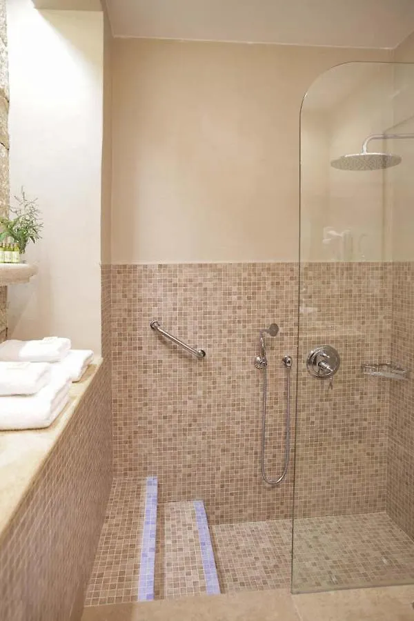 Costa Rossa Boutique Hotel - Adults Only Lixouri 4*,